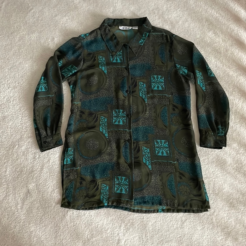 Vintage 90’s patterned Chiffon Blouse in Teal Green and black with side slits